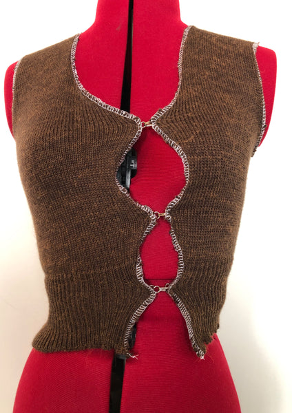 Contrast Seam Hook & Eye Vest